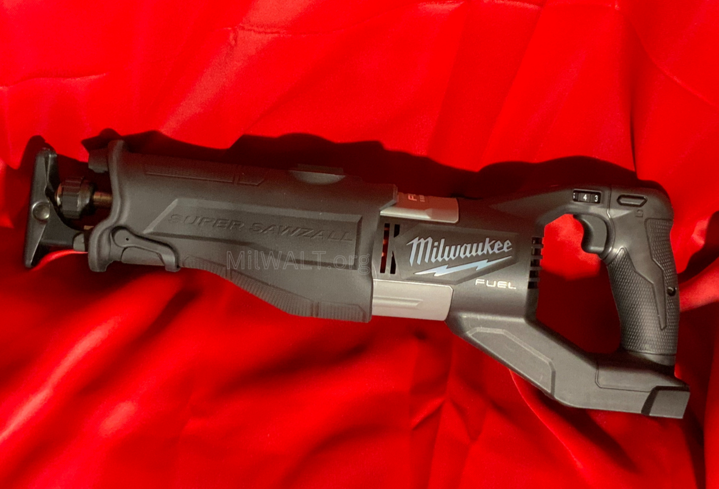 M18 Fuel Super Sawzall Reciprocating Saw (2722-20)(BLACK)