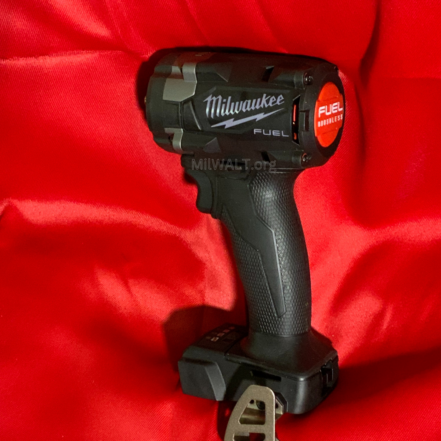 M18 Fuel 3/8” Compact Impact Wrench w/ Friction Ring (2854-20)(BLACK)