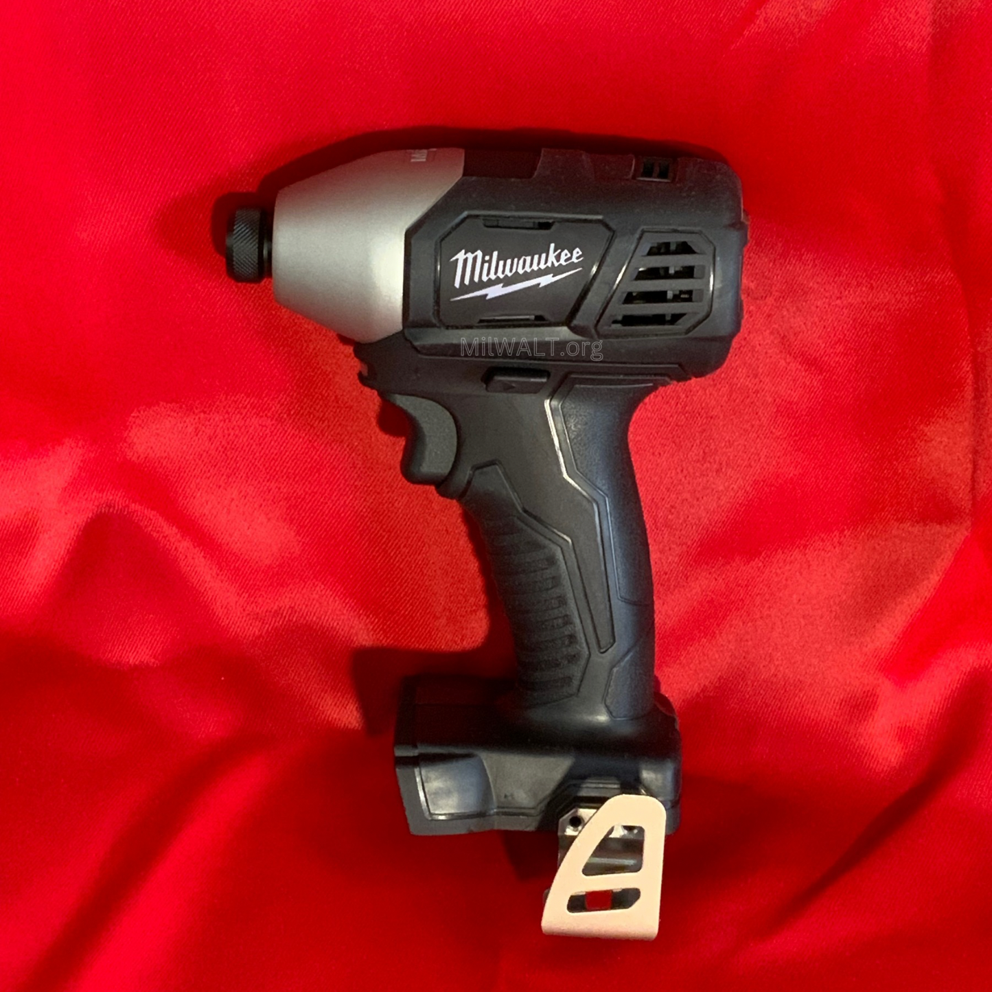 M18 Brushless 1/4” Hex Impact Driver (2656-20)(BLACK)