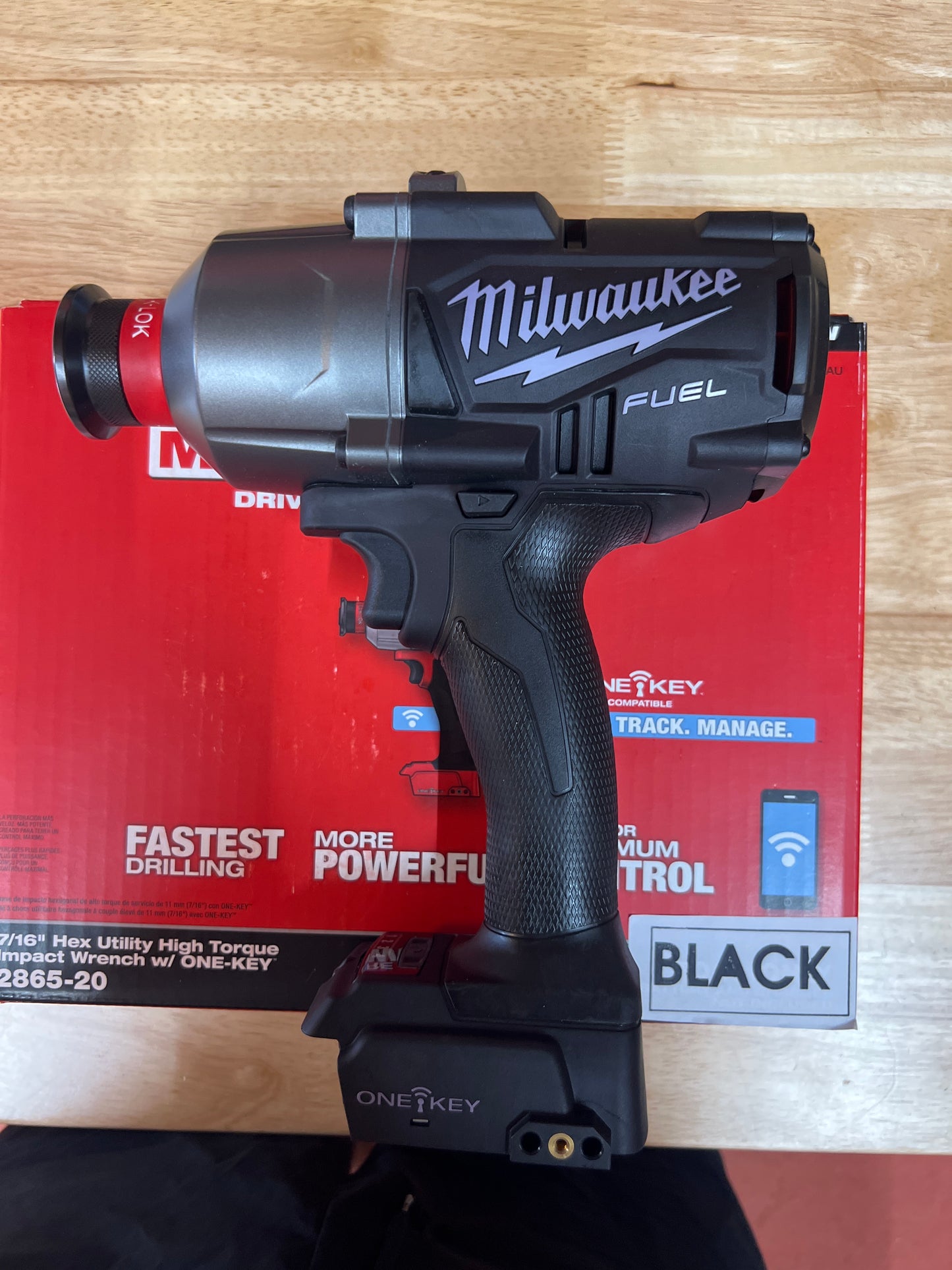 M18 7/16 utility high torque Impact wrench with one key. 2865–20